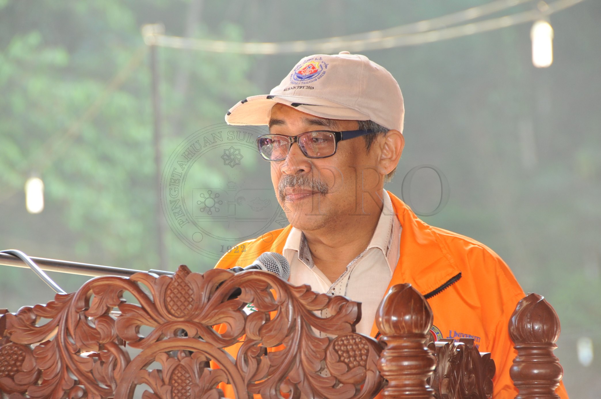 PRO 14 48 KARAS PRO 6587